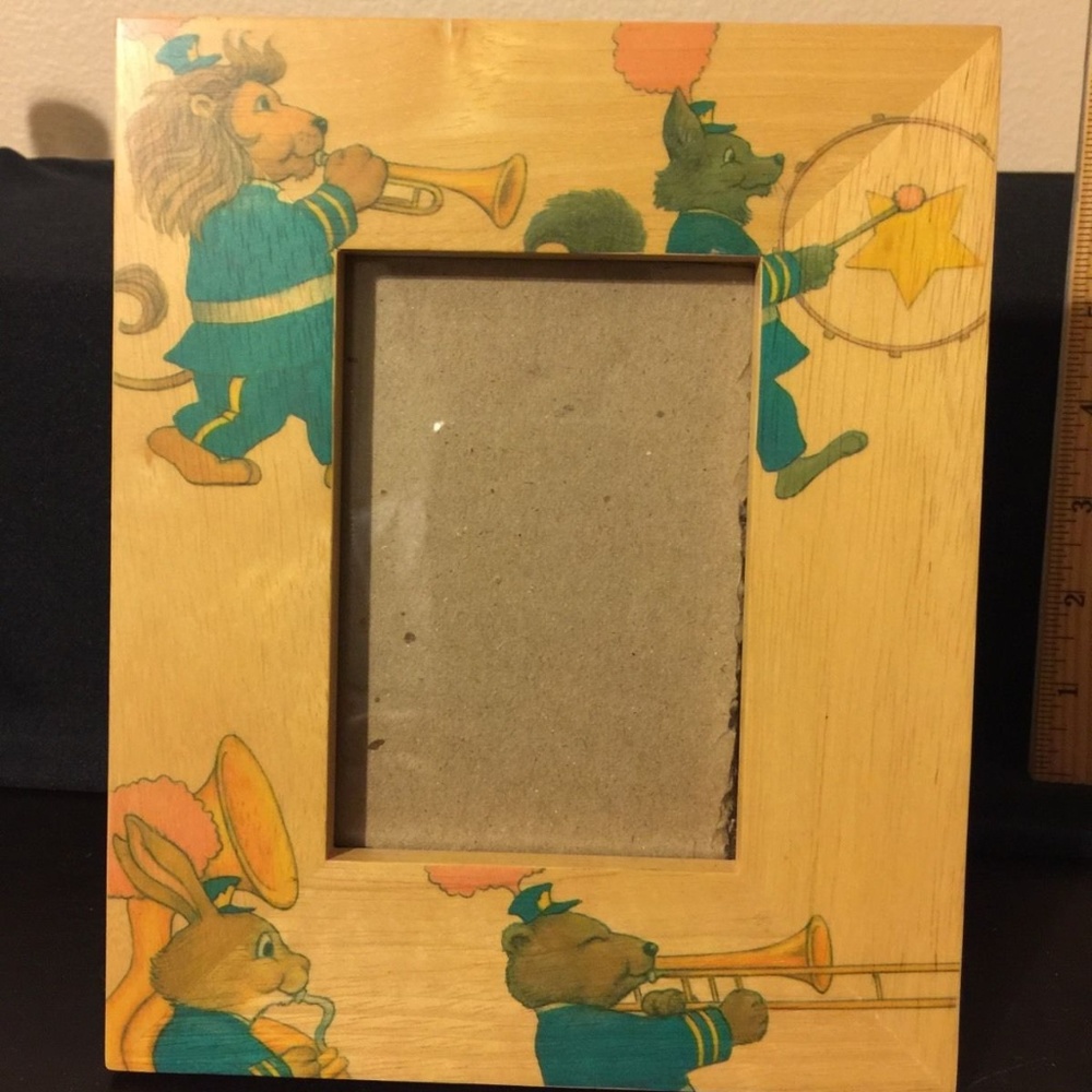 Childrens Vintage Wooden Picture Frame fits 4.5x3